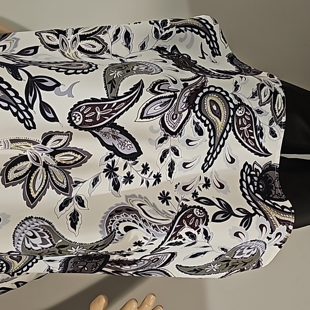Loft Outlet Round Collar sleeveless Paisley Shell Size M New no tags - Picture 3 of 9